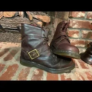 *rare* Dr. Martens Triumph 1460 Brown *Price Dropped* Dr martens triumph brown - Gem main image 2